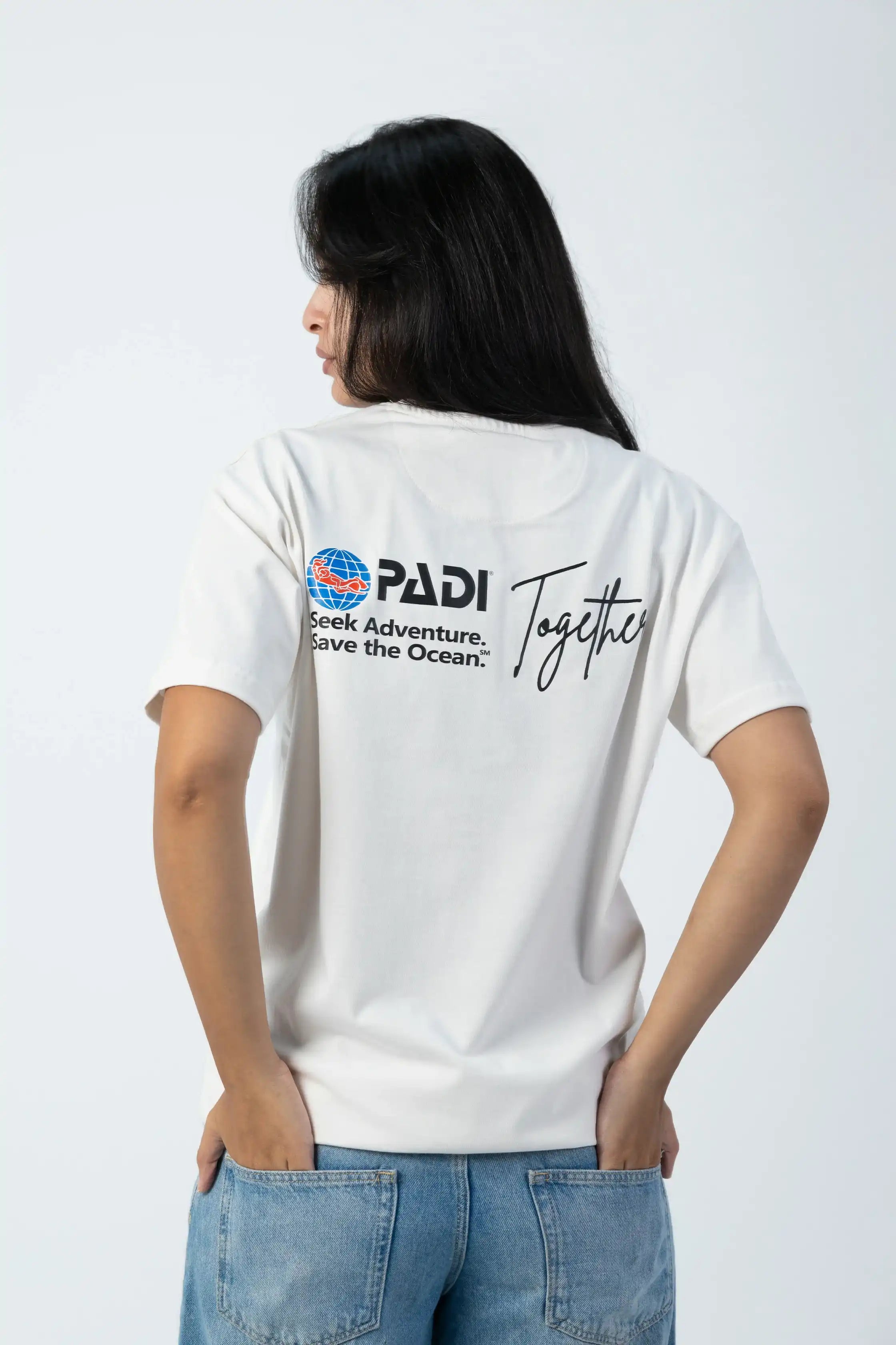 PADI Saso Minimalist Dive Logo T-Shirt – Off-White